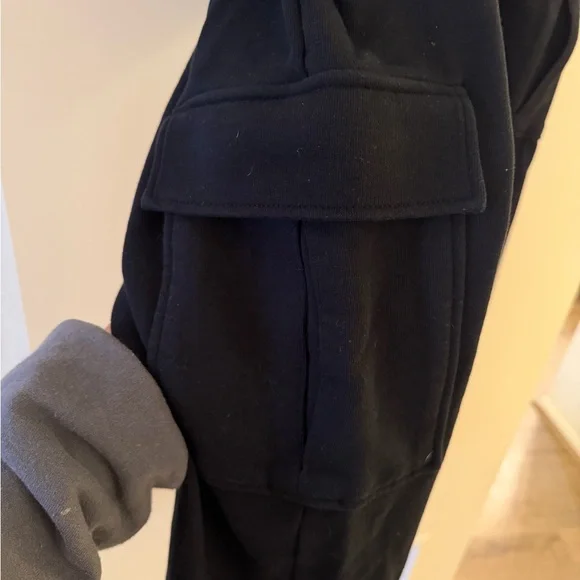 BLACK Flare Cargo Sweatpants (cover photo for reference) - Picture 5 of 7